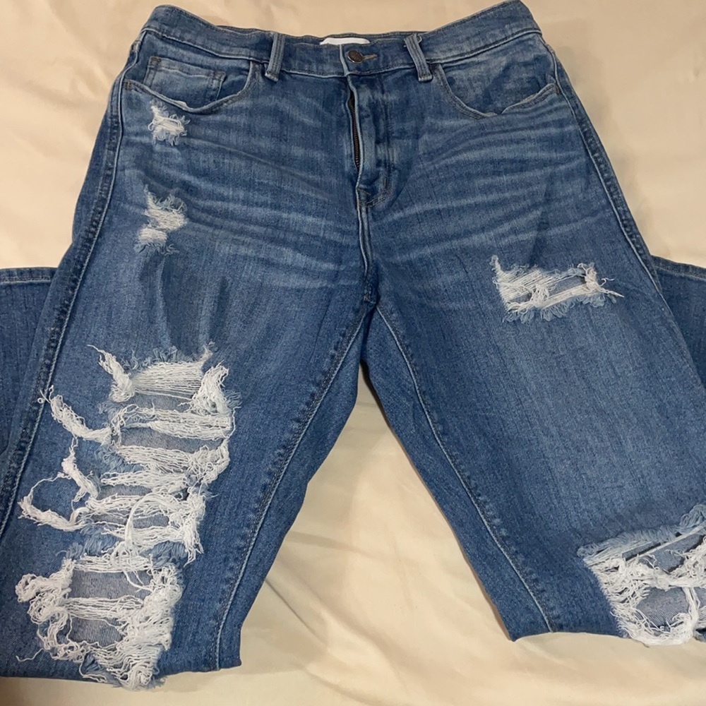 Studio Blue Destroyed Cropped jeans size 31